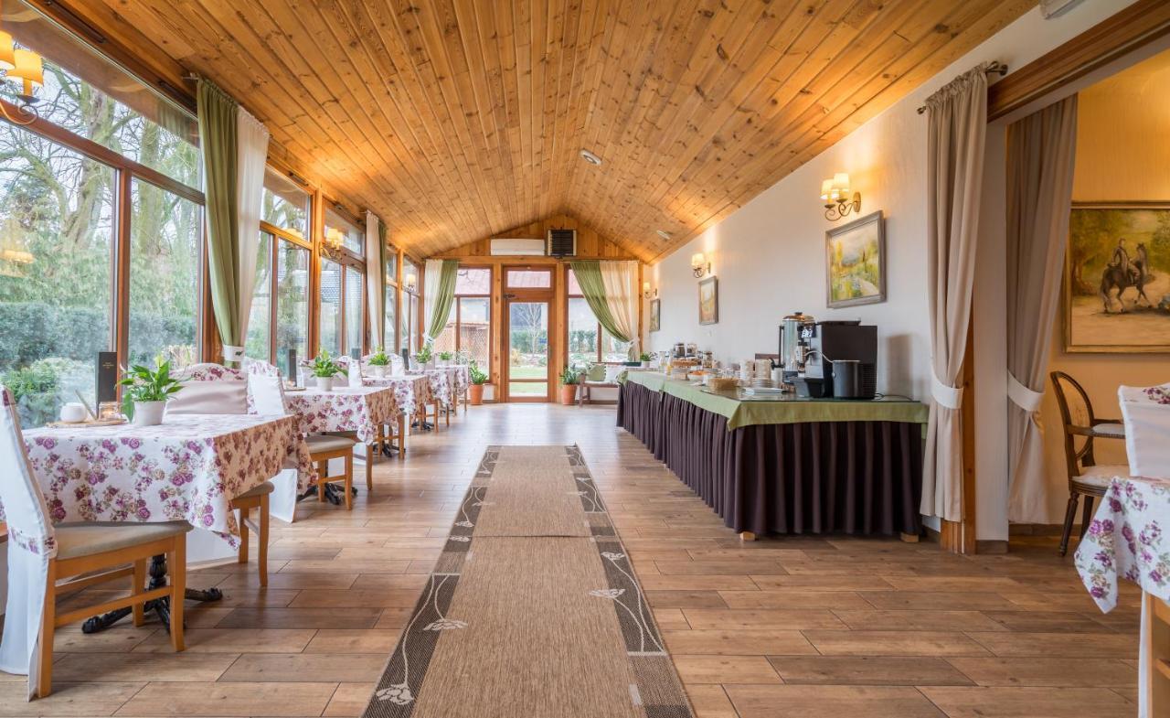 Pensjonat Dworek Polski Chojno  Exterior foto